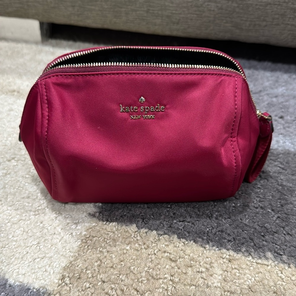 Kate spade maroon, cosmetic bag, medium
